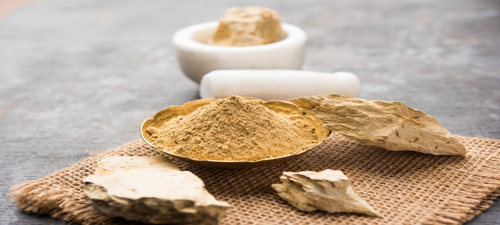How to Use Multani Mitti for Hair? - Vanity Cube